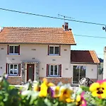 Chez Mamie Avec Jardin Et Terrasse, Proche Vichy - Fr-1-489-332 Lavoine