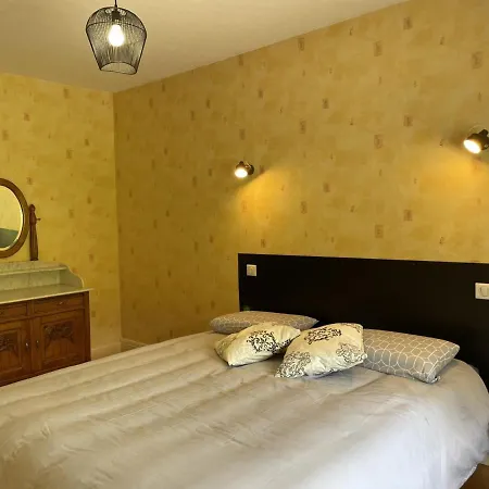 Chez Mamie Avec Jardin Et Terrasse, Proche Vichy - Fr-1-489-332 Σπίτι διακοπών